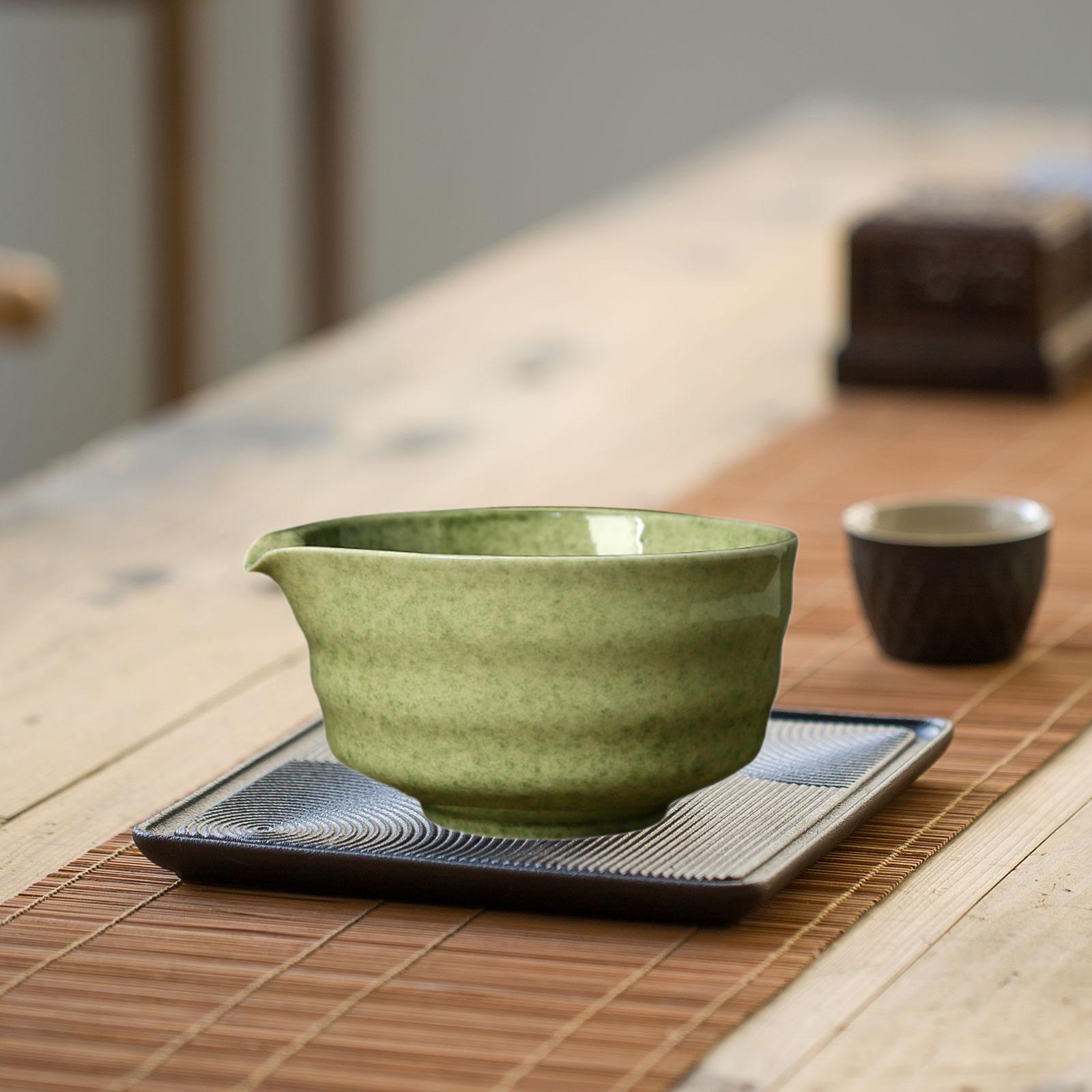 Ceramic Matcha Bowl with Spout - огляд і ціна Japanese Tea